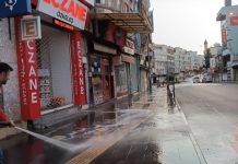Cumhuriyet Caddesi Arap Sabunu İle Temizleniyor