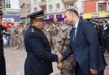 BAŞKAN BİLECEN CUMHURİYET MEYDANINDA DÜZENLENEN POLİS HAFTASI ETKİNLİĞİNE KATILDI