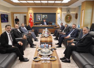 YENİDEN REFAH PARTİSİİNDEN BAŞKAN BİLECENE HAYIRLI OLSUN ZİYARETİ