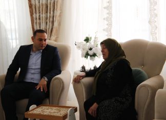 BAŞKAN BİLECEN ANNELER GÜNÜNDE ŞEHİT VE GAZİ ANNELERİNİ ZİYARET ETTİ