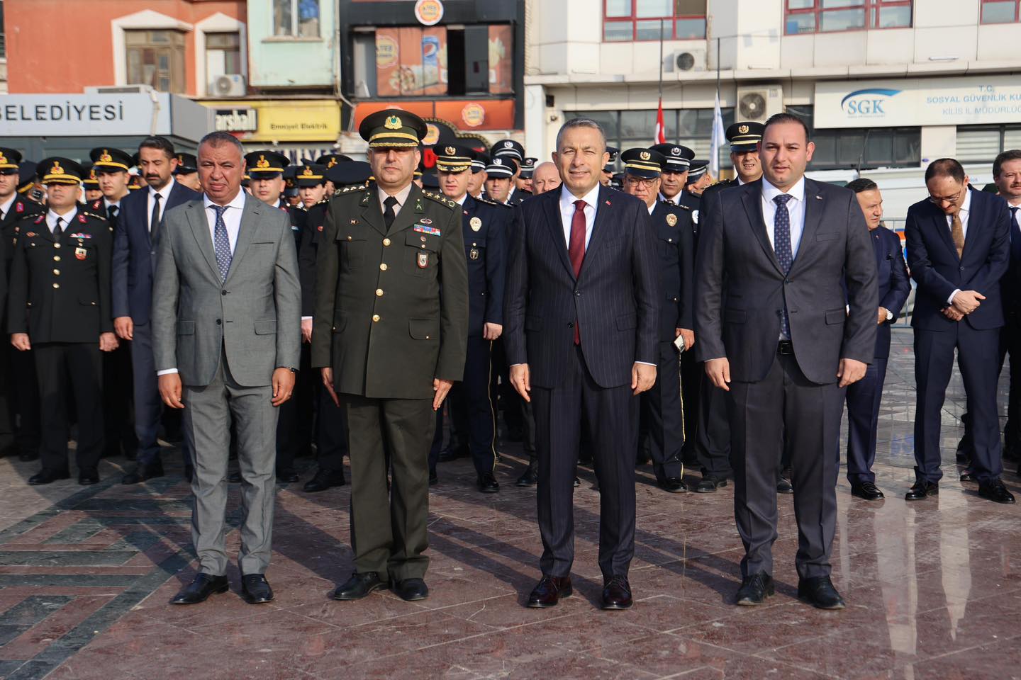 CUMHURİYETİMİZİN KURUCUSU GAZİ MUSTAFA KEMAL ATATÜRK ANILDI