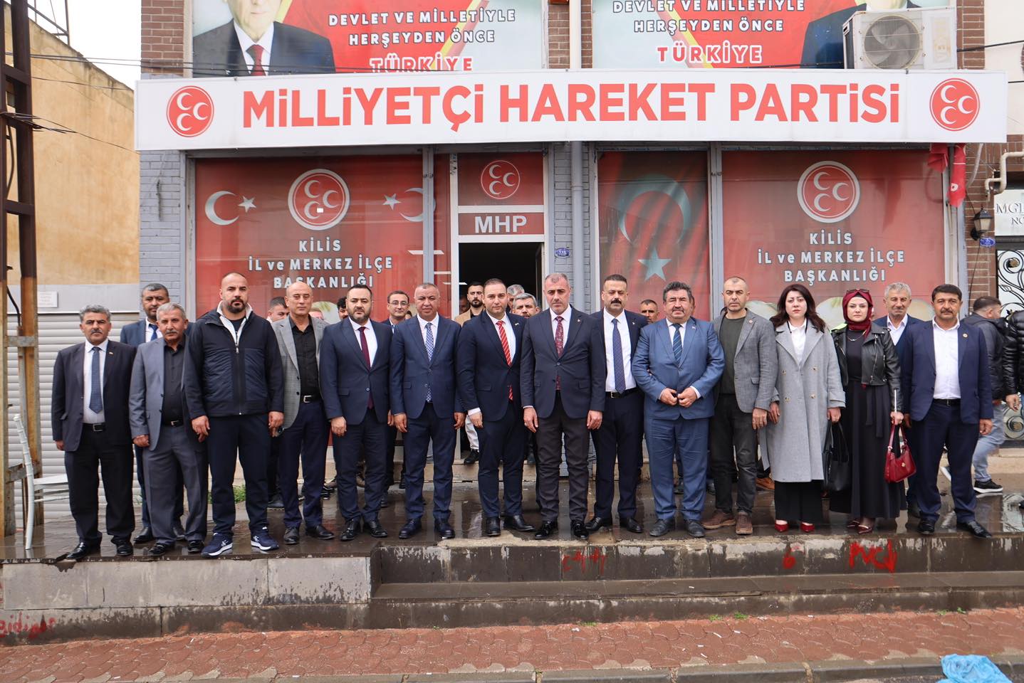 BAŞKAN BİLECEN SİYASİ TEŞKİLATLARI ZİYARET EDEREK BAYRAMLAŞTI