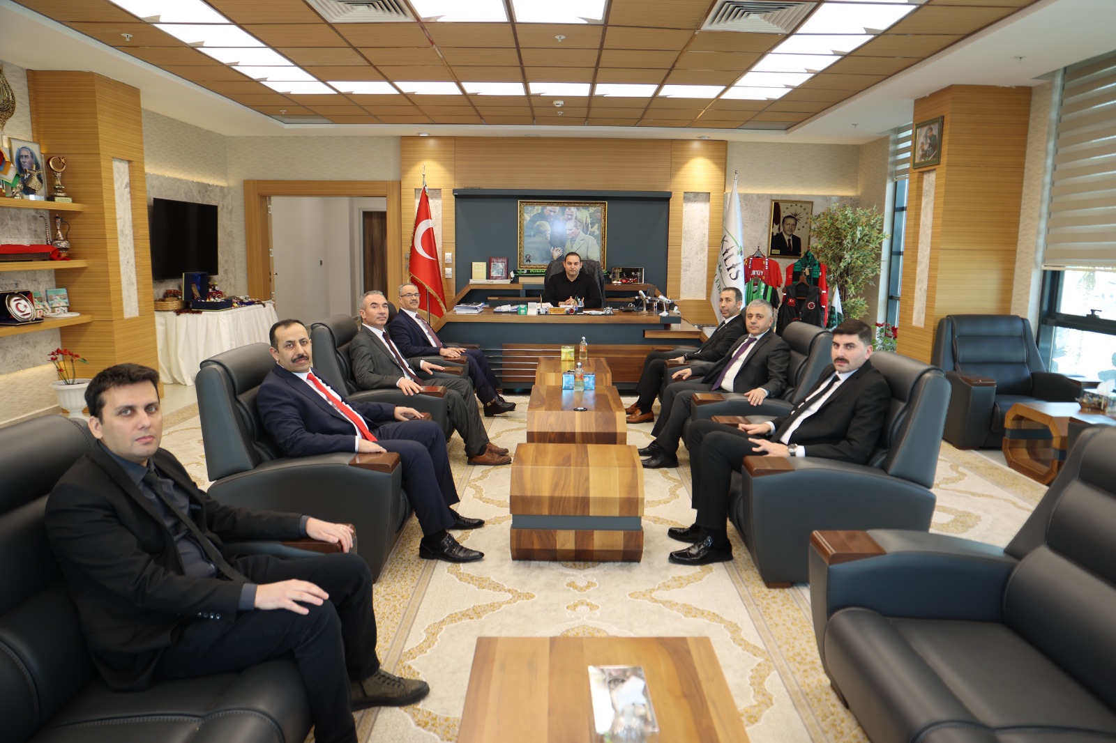 KİLİS DEFTERDARI MUSA KOÇULU’DAN BELEDİYE BAŞKANIMIZA ZİYARET