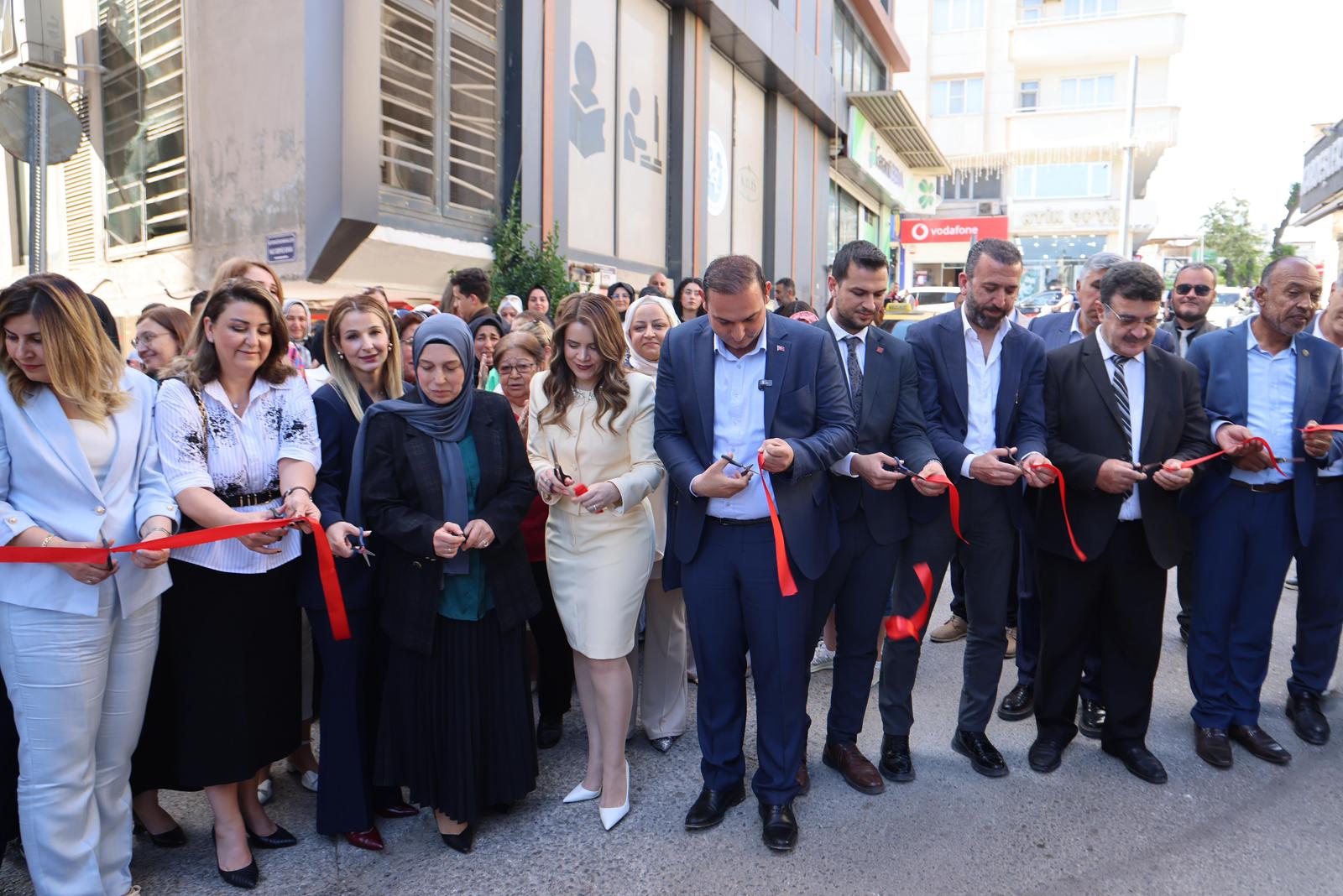KADIN KAFE VE KADIN DAYANIŞMA MERKEZİ HİZMETE AÇILDI