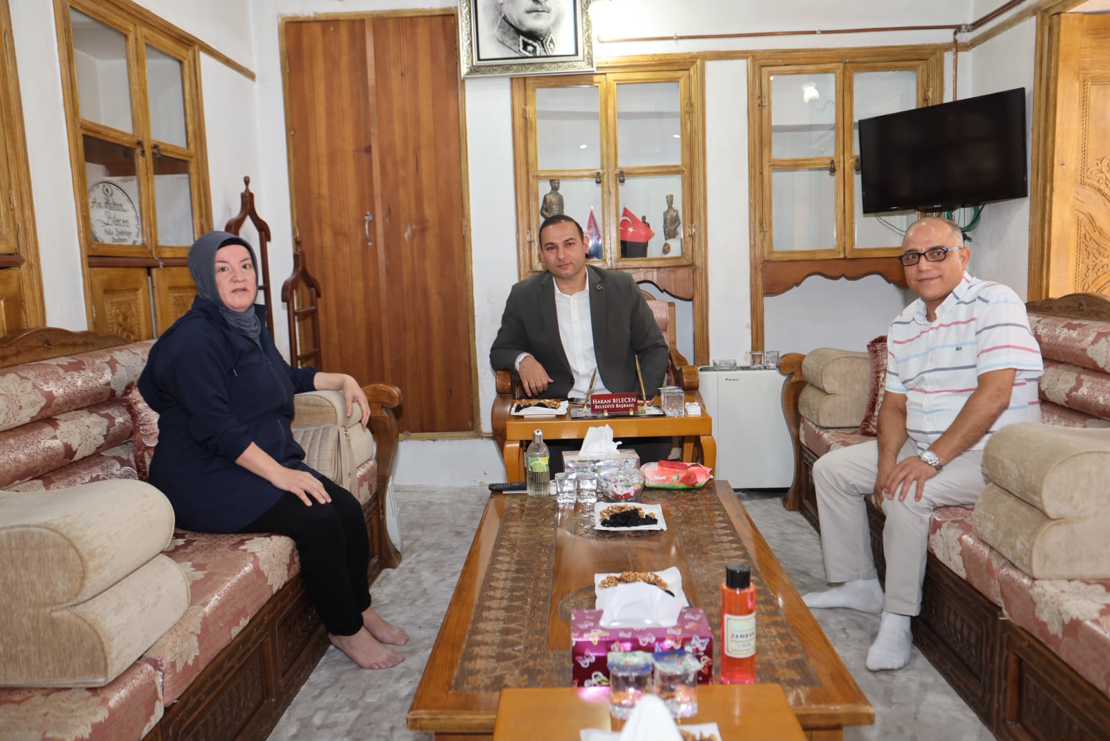 Şıh Abdullah Mahallesi Muhtarı Nebihe Dilber’den Başkanımız Av. Hakan Bilecen’e Ziyaret