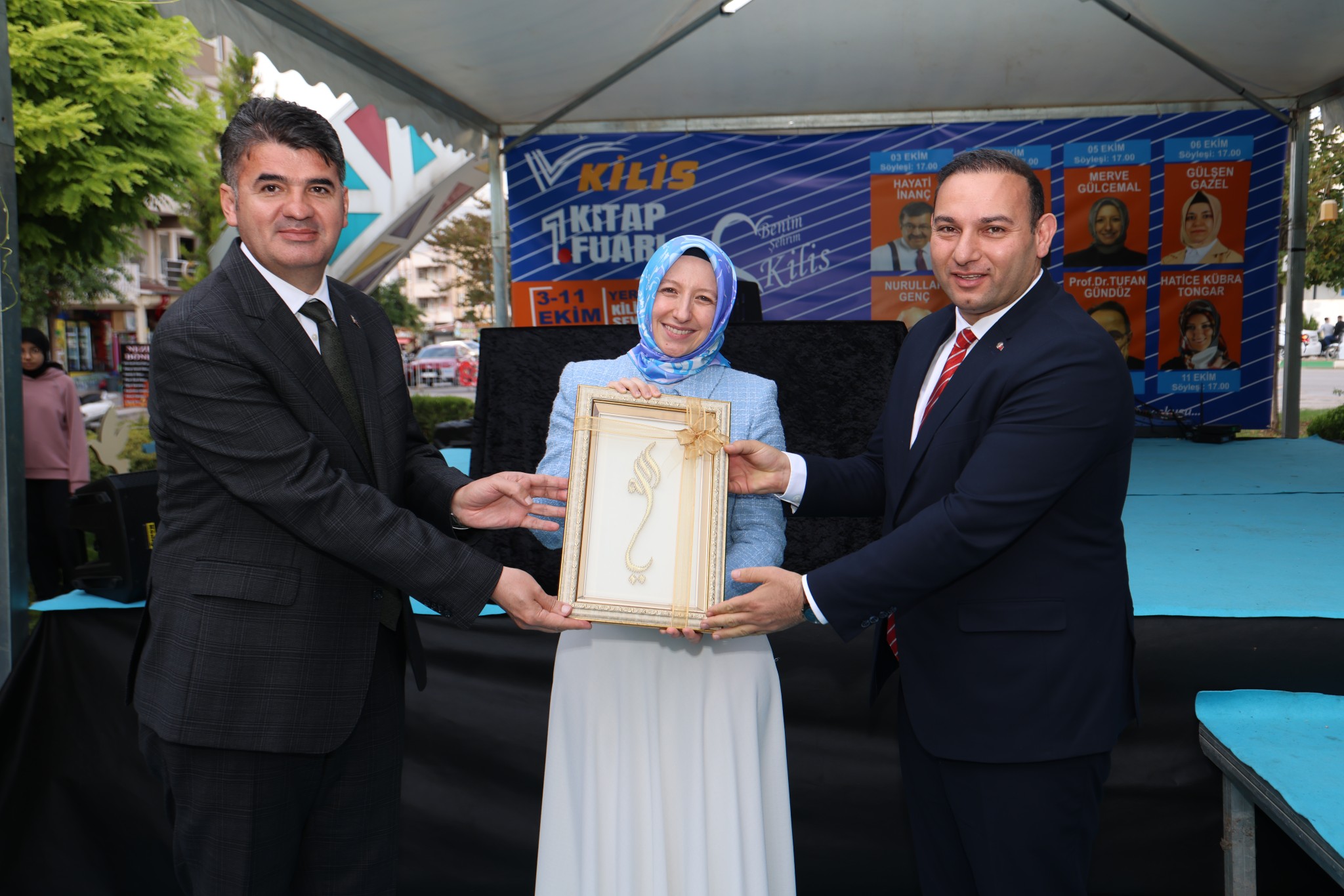 Başkan Bilecen, Kilis’in İlk Kitap Fuarında Okurlarla Buluştu